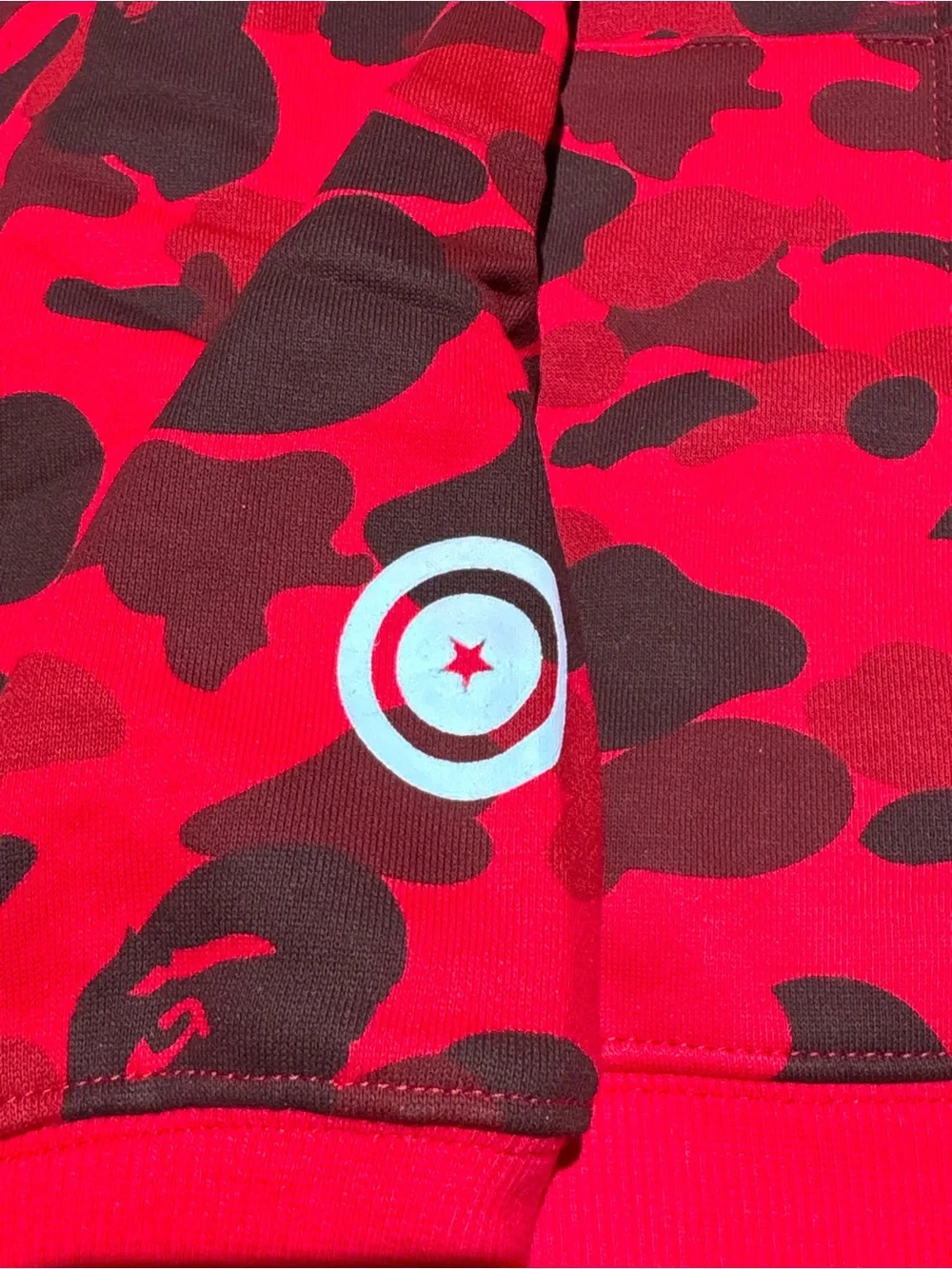 A Bathing Ape BAPE Shark Camo Red Zipper Hoodie Mens Size Large Brand New
